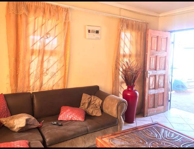 3 BEDROOM HOUSE RENTED IN BIRCH ACRES